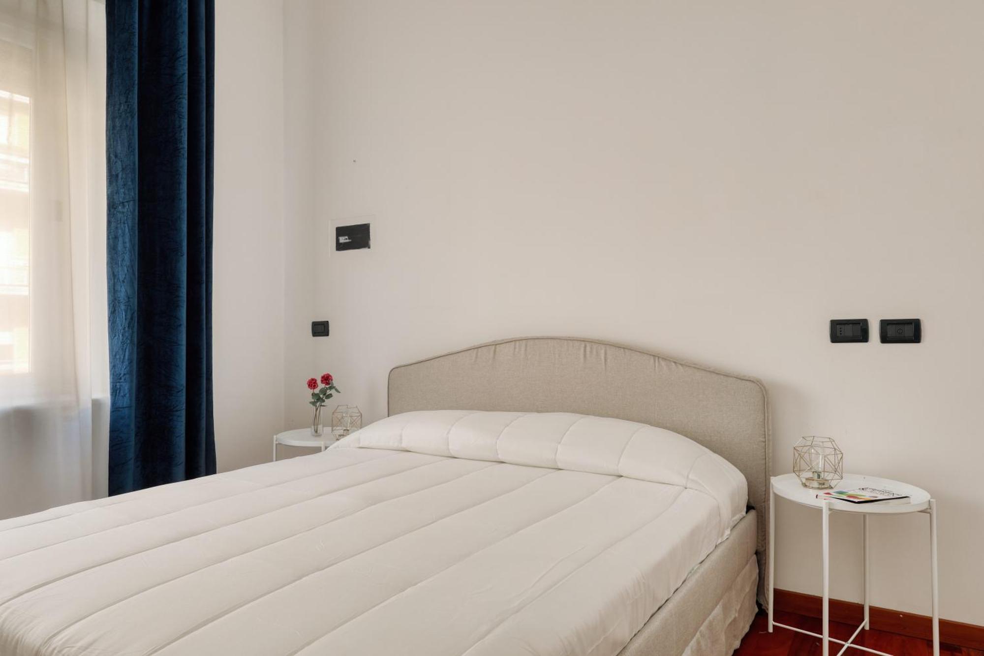 Cozy Flat In Station - 4 Pax Apartment Mailand