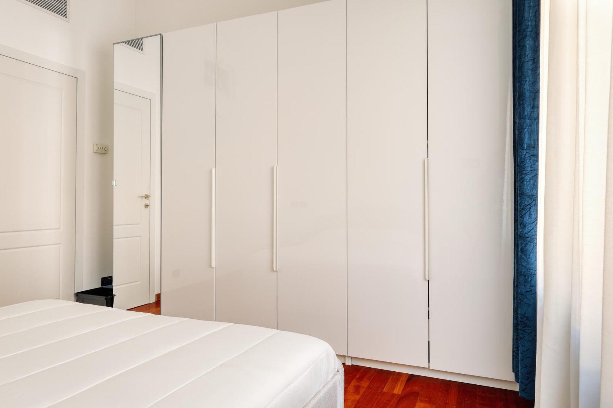 Cozy Flat In Station - 4 Pax Apartment Mailand